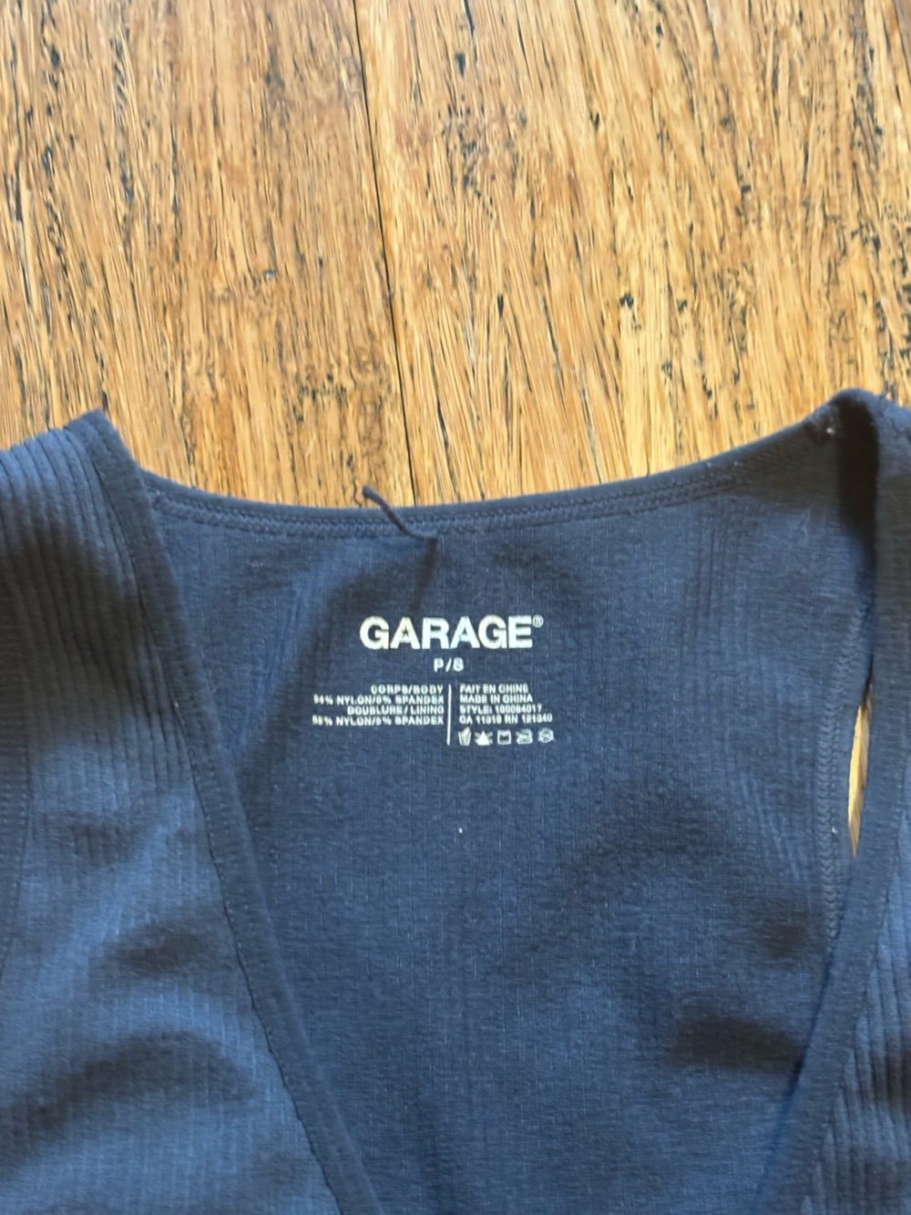 Garage Navy Ribbed V-Neck Tank - Picture 4 of 4